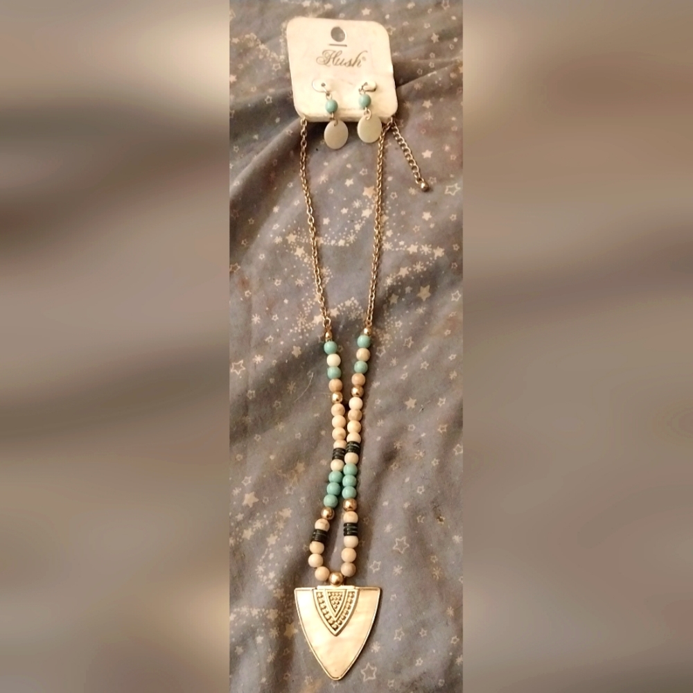 Hush Beaded Costume Necklace and Earrings Set (New)